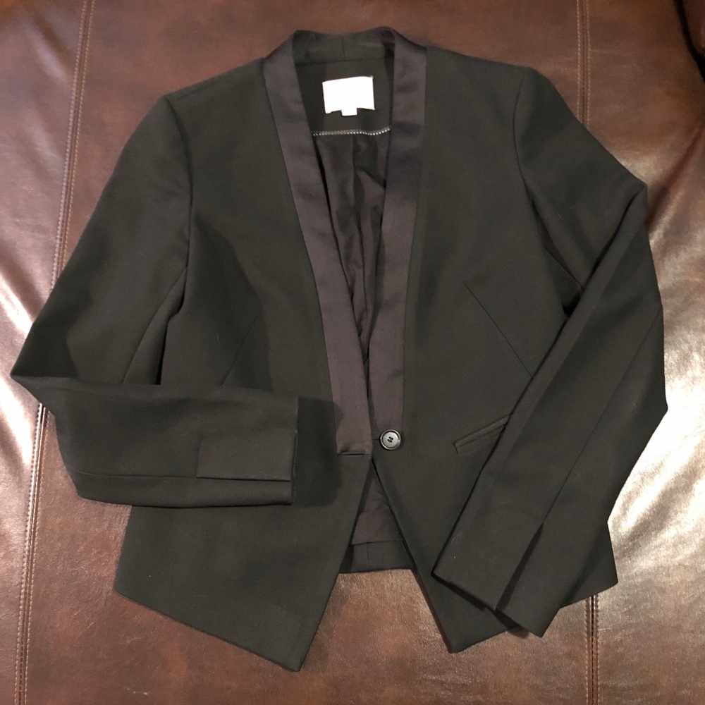 Ann Taylor LOFT Satin lined blazer Size 0